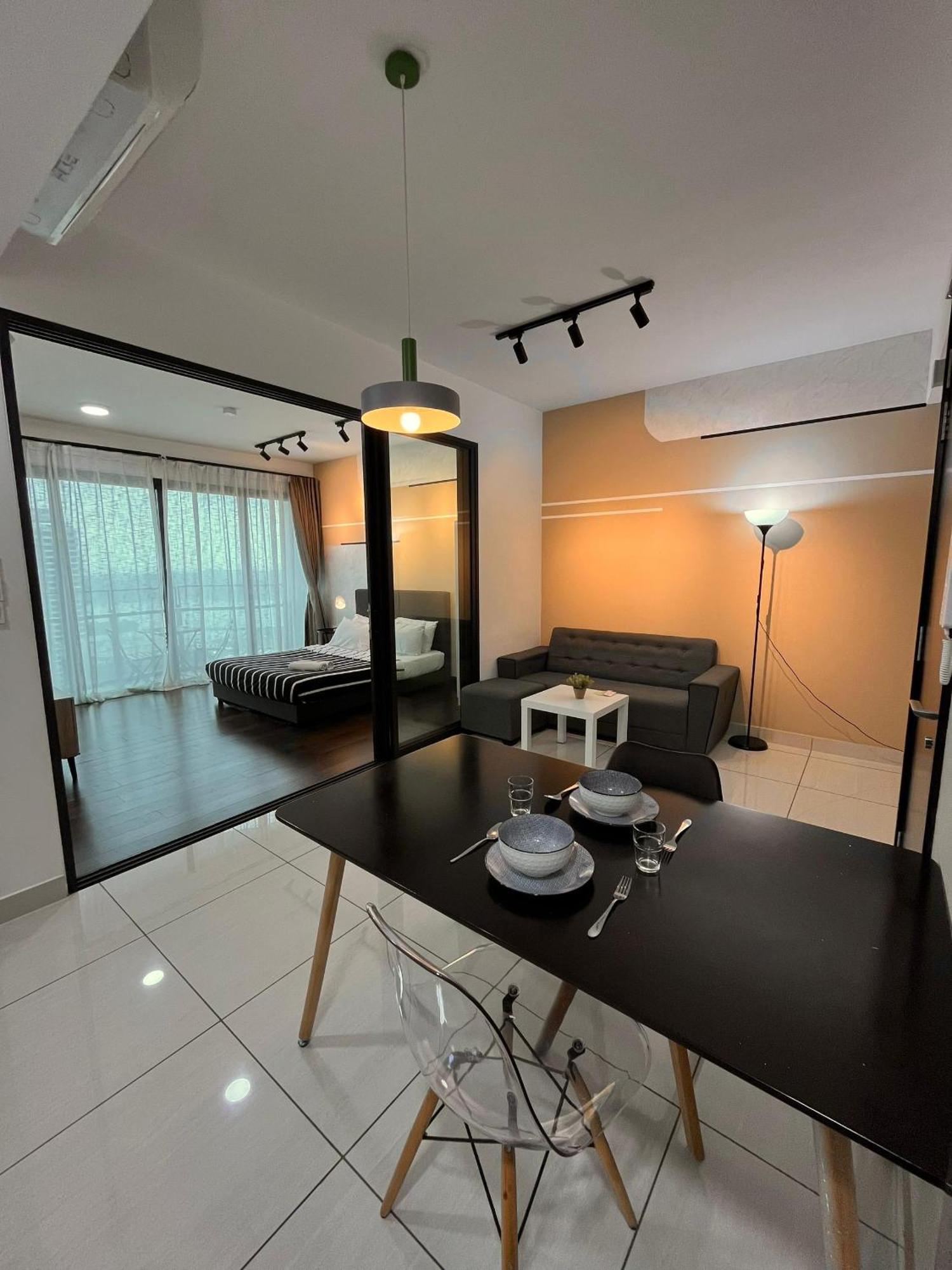 Almas Puteri Harbour Nusajaya Suite Room Exclusive Room 5 Min To Legoaland By Homespace Exterior photo