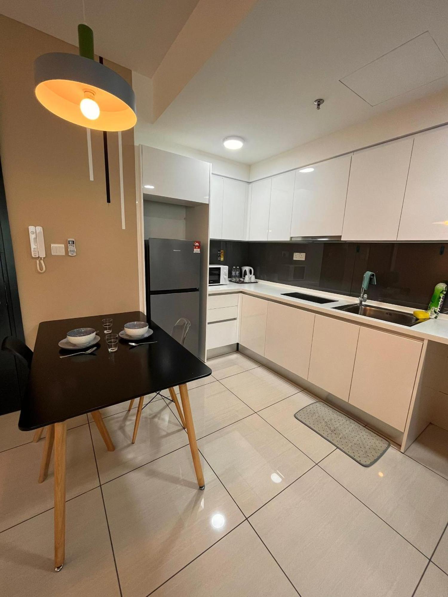 Almas Puteri Harbour Nusajaya Suite Room Exclusive Room 5 Min To Legoaland By Homespace Exterior photo